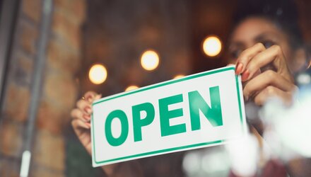 Winkels mogen voortaan één uur langer openblijven