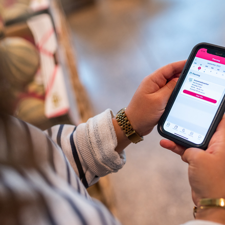 Er kan geen miscommunicatie meer ontstaan. De studenten zien in hun NOWJOBS-app duidelijk wanneer ze ingepland staan.