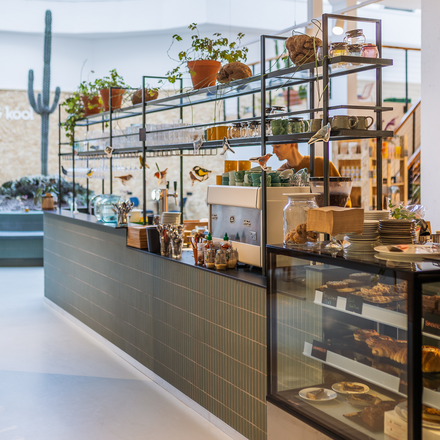 Horeca en retail vloeien in ons vegan concept gewoon in elkaar over.”
