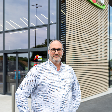 Olivier Elen, commercieel  directeur Extra Shop Tubeke