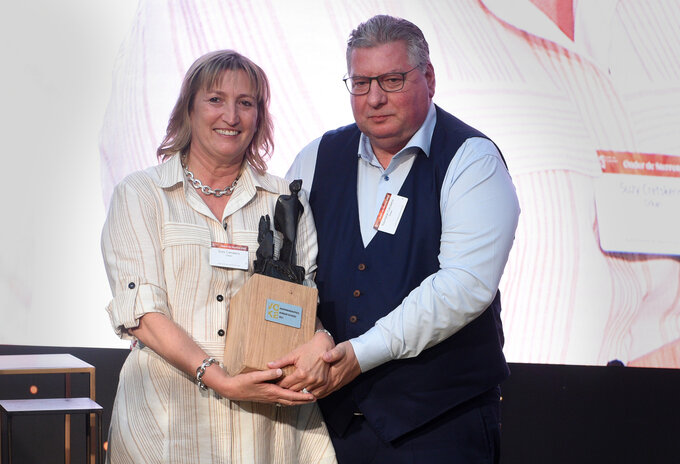 Suzy en Raymond Cretskens winnen Limburgse ondernemersprijs
