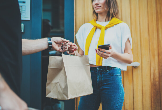 Thuisleveringen stijgen. Wat is toekomst van de supermarkten?